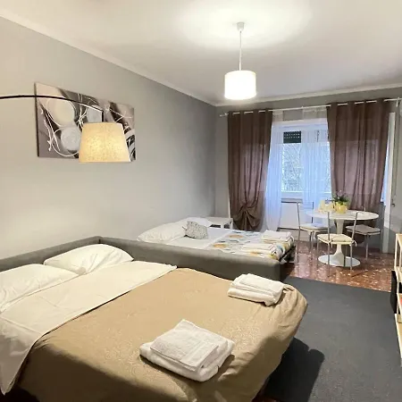 Ama 5 Minuti Dal Colosseo Rome